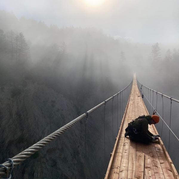 加拿大最高吊橋5月開放 高426呎/千2米空中鞦韆/笨豬跳