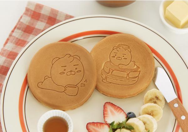 韓國KAKAO FRIENDS X récolte全新Ryan造型迷你鬆餅機 在家輕鬆DIY可愛Ryan Pancake！