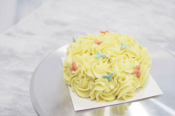 自助烘焙店BYO推寵物蛋糕 DIY「幸福摩天輪 」蛋糕同狗狗慶祝生日
