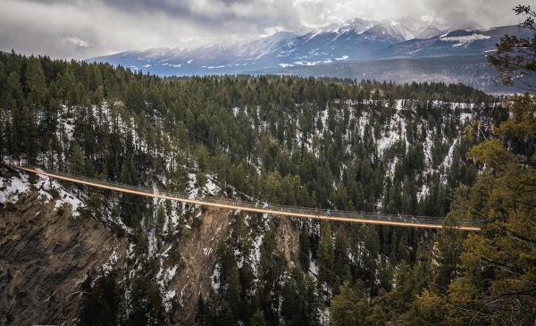 離地 130 米 加拿大最高吊橋