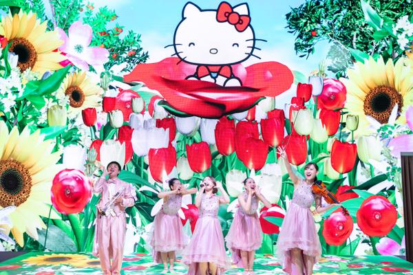 淡路島劇場餐廳 Hello Kitty 天天登場