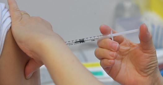 港澳擬7月中通關 入境須接種疫苗 或設港人指定健康碼、禁用酒店泳池