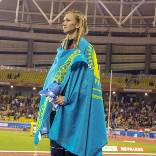 哈薩克女持旗手「仙女下凡」 跳遠選手Olga Rypakova原來是人妻+2子之母！