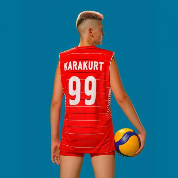 土耳其女子排球隊美女如雲 99號Ebrar Karakurt (接應二傳)
