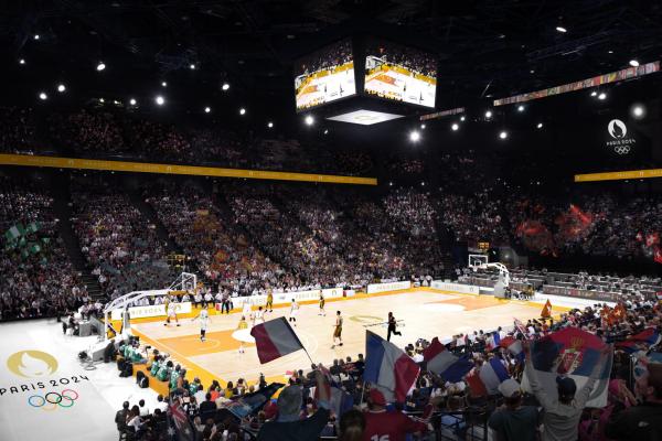 巴黎十二區Bercy Arena翻新後將舉辦體操及籃球比賽。