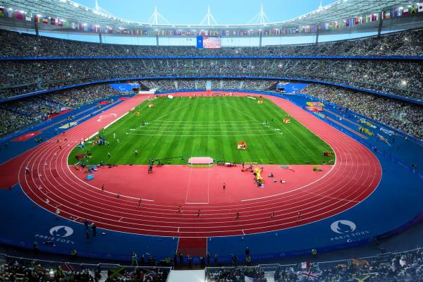 法蘭西體育場(Stade De France)是法國最大型的體育場，將會成為巴黎奧運的主場館，舉辦各類田徑及欖球賽事。