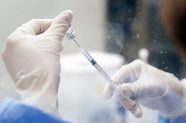 韓國驚爆疫苗醫療事故 10人被一次打5劑輝瑞？