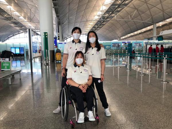 （左起）余翠怡、鍾婉萍及吳舒婷將會出戰今屆東京殘奧輪椅劍擊多個項目