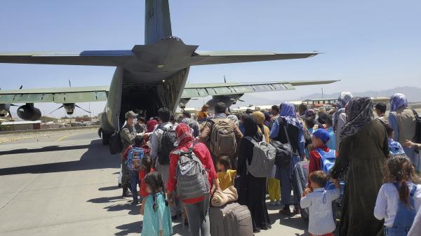 韓政府接濟390名阿富汗人撒離 獲發長期居留 安排定居培訓！