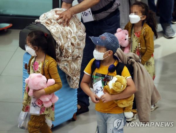 韓政府接濟390名阿富汗人撒離 獲發長期居留 安排定居培訓！