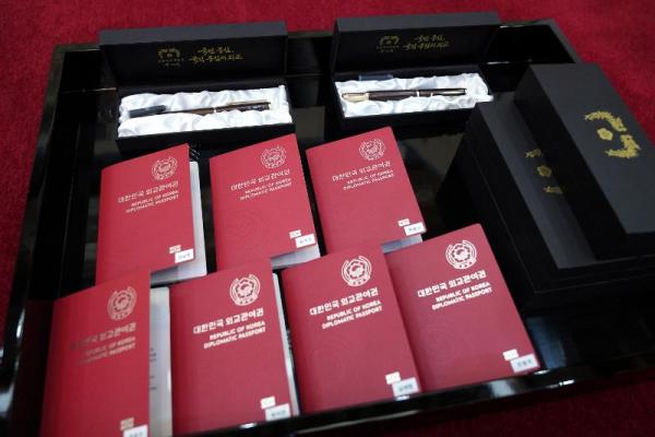 BTS持外交官護照去聯合國演講 14大豁免優惠待遇總統先有！