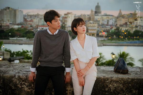 票選tvN歷年15大最受歡迎韓劇 《愛的迫降》僅排第10位、《鬼怪》只排第3