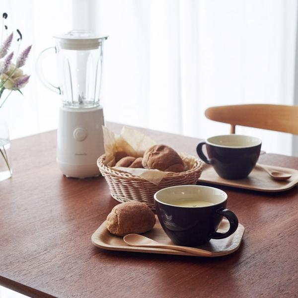 Afternoon Tea LIVING 湯套裝 ¥5,500：攪拌機、湯碗+木匙x2、木托盤x2、麵包籃及袋