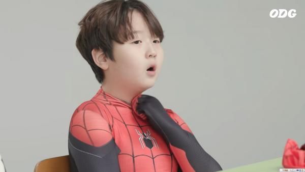 韓國9歲忠粉為見偶像苦練英文超緊張 蜘蛛俠窩心鼓勵兼送禮物獲網民激讚