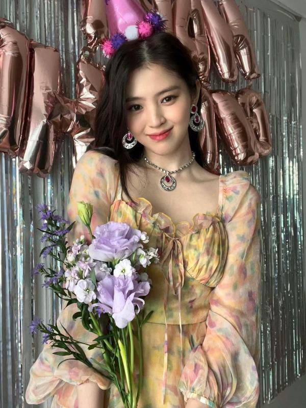韓國女星戴「兒童玩具風」飾品成熱話 店入手太妍、韓韶禧同款首飾！