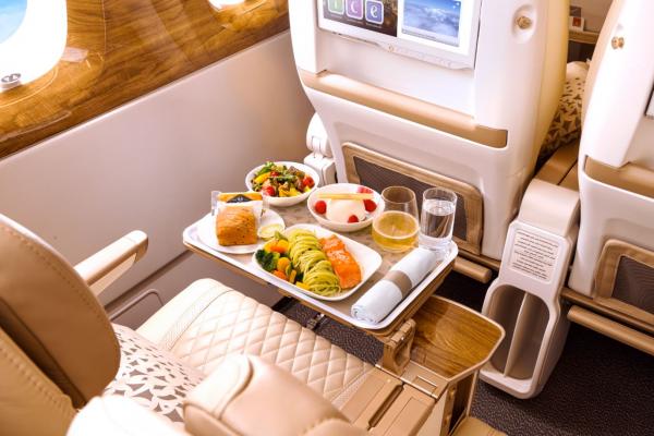 阿聯酋航空推出超豪華經濟艙 升級超闊皮座位！可調較腳墊勁舒服