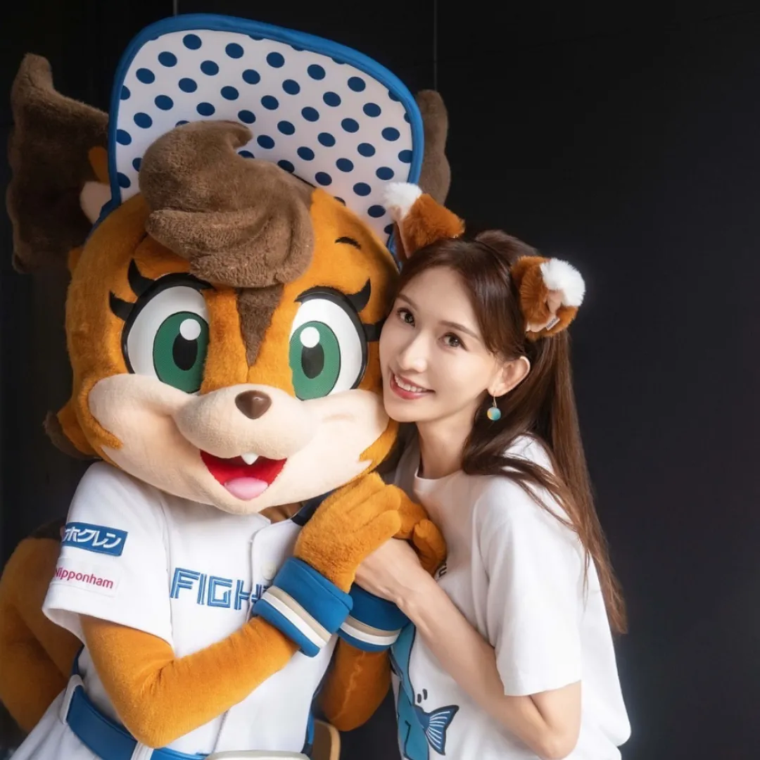 林志玲巴黎被偶遇生圖膚況驚艷！50歲依然「零死角」不似一孩之母！