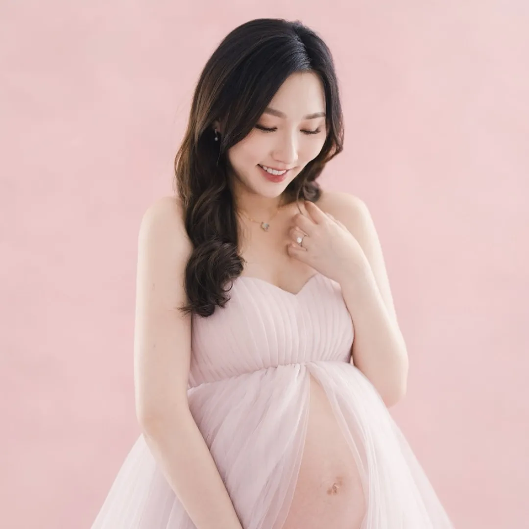 32歲前TVB女主持IG報喜誕下B女 曾陷兩男相爭！離巢後閃婚富二代！