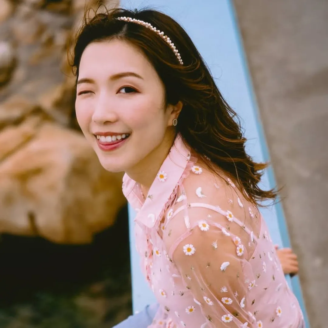 前港姐季軍郭嘉文榮升億萬富婆經營美容生意！ 與李澤楷戀情疑似一早玩完？