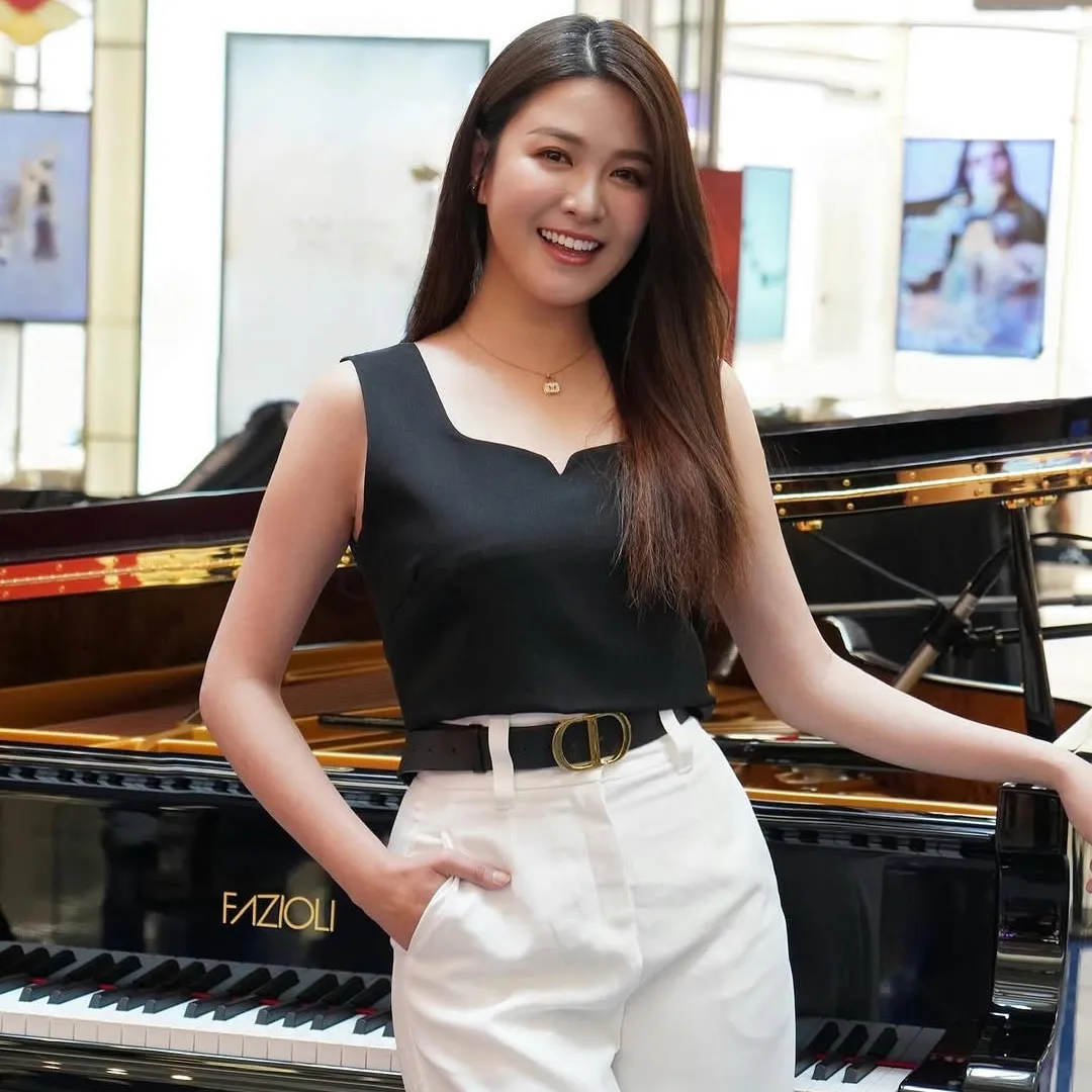 江嘉敏離巢後全身Dior轉行富婆路線！？狂晒名牌手袋！曾豪借10萬給同事！