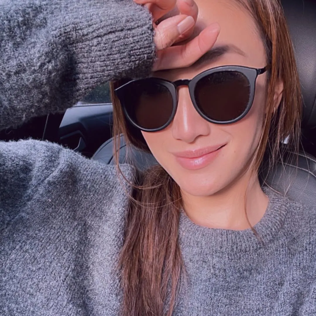 謝婷婷細7年外籍男友猛料背景曝光！3年晉升國際家具店高層獲讚一表人才！