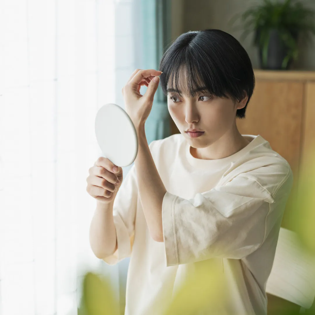 【白髮成因】20歲有白髮可黑回來？中醫教煲補肝護腎湯水6種食材助烏髮抗白頭髮