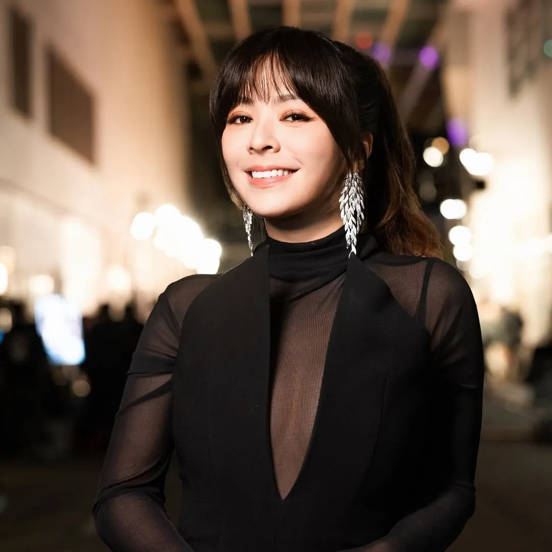 JW王灝兒近千萬豪宅曝光客廳深不見底！豪花千元買拖鞋生活愈見富貴！