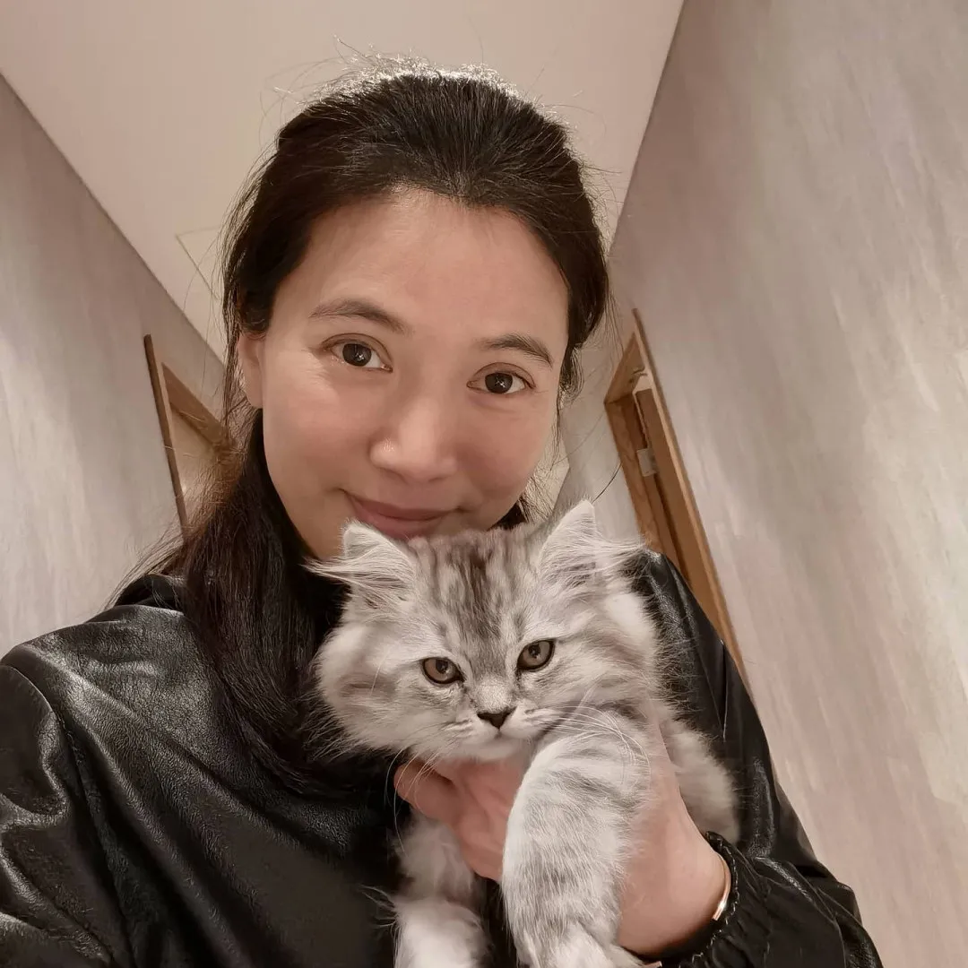 53歲袁詠儀素顏同框後生女毫不遜色 全靠3個凍齡秘訣獲封「最美港姐」