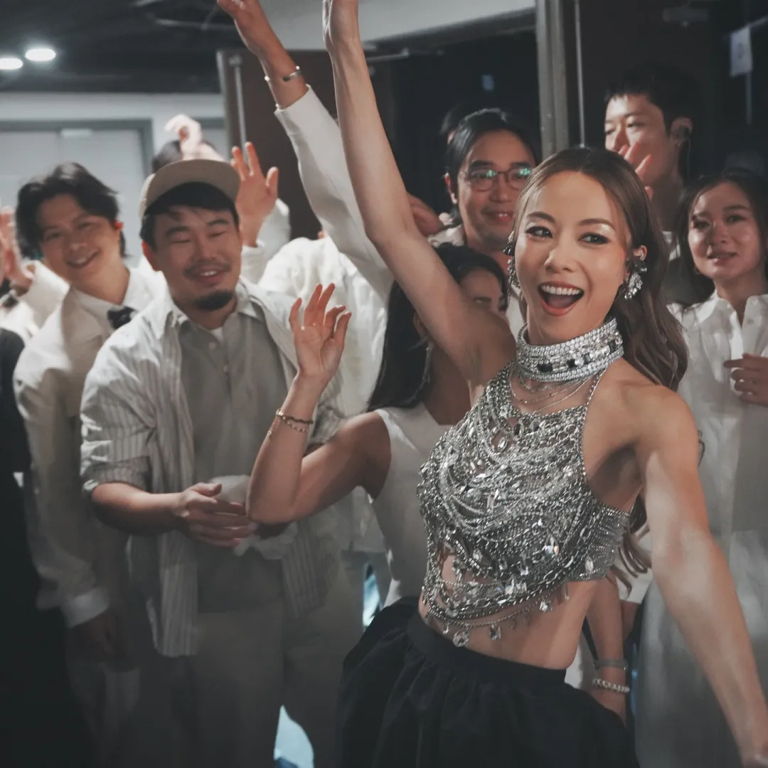 鄧麗欣與男友激罕高調晒合照放閃！正面樣首度公開！曝光二人肉麻「甜蜜暱稱」