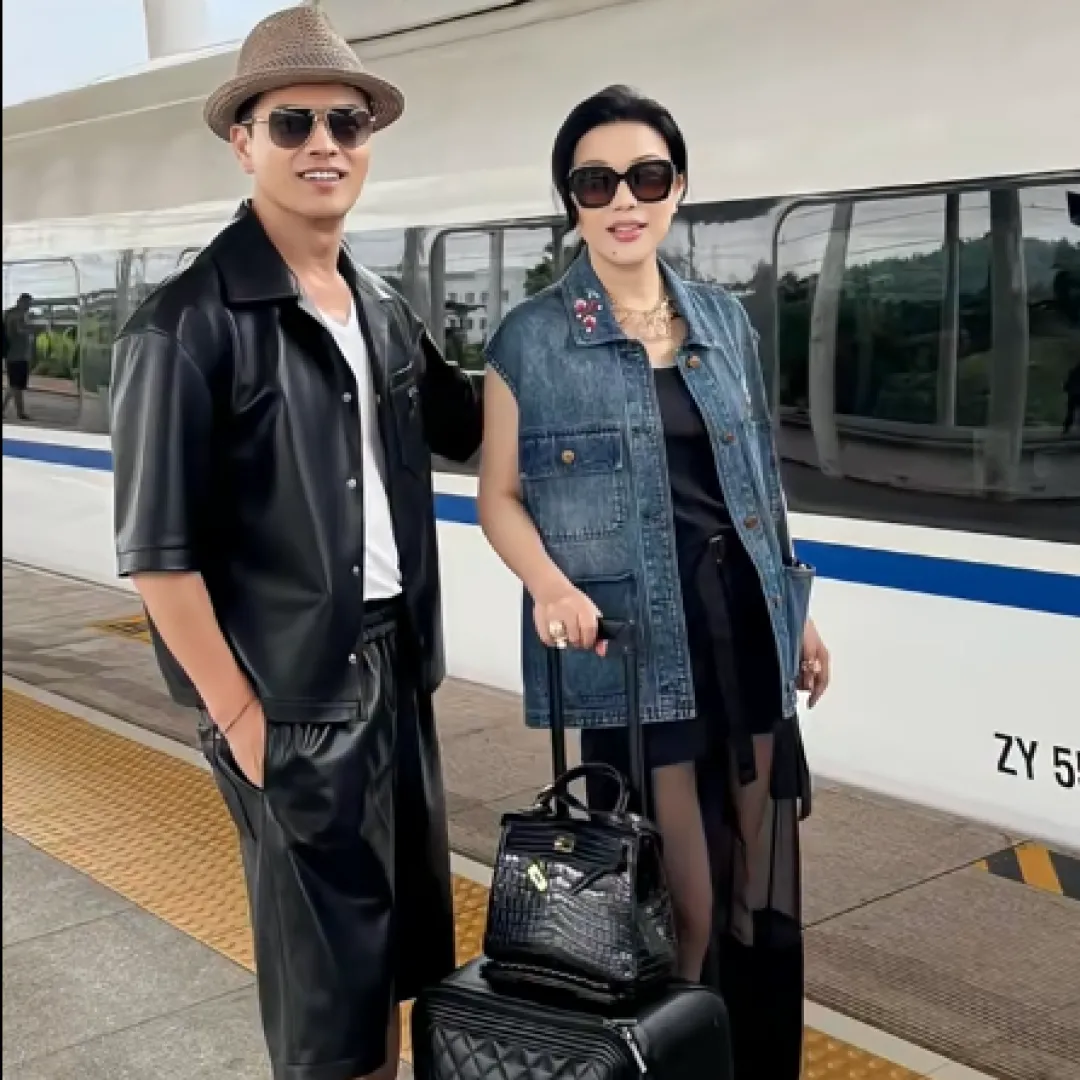 67歲影帝呂良偉陪百億愛妻行街市買餸 二人全身名牌與名模同框對比震撼！