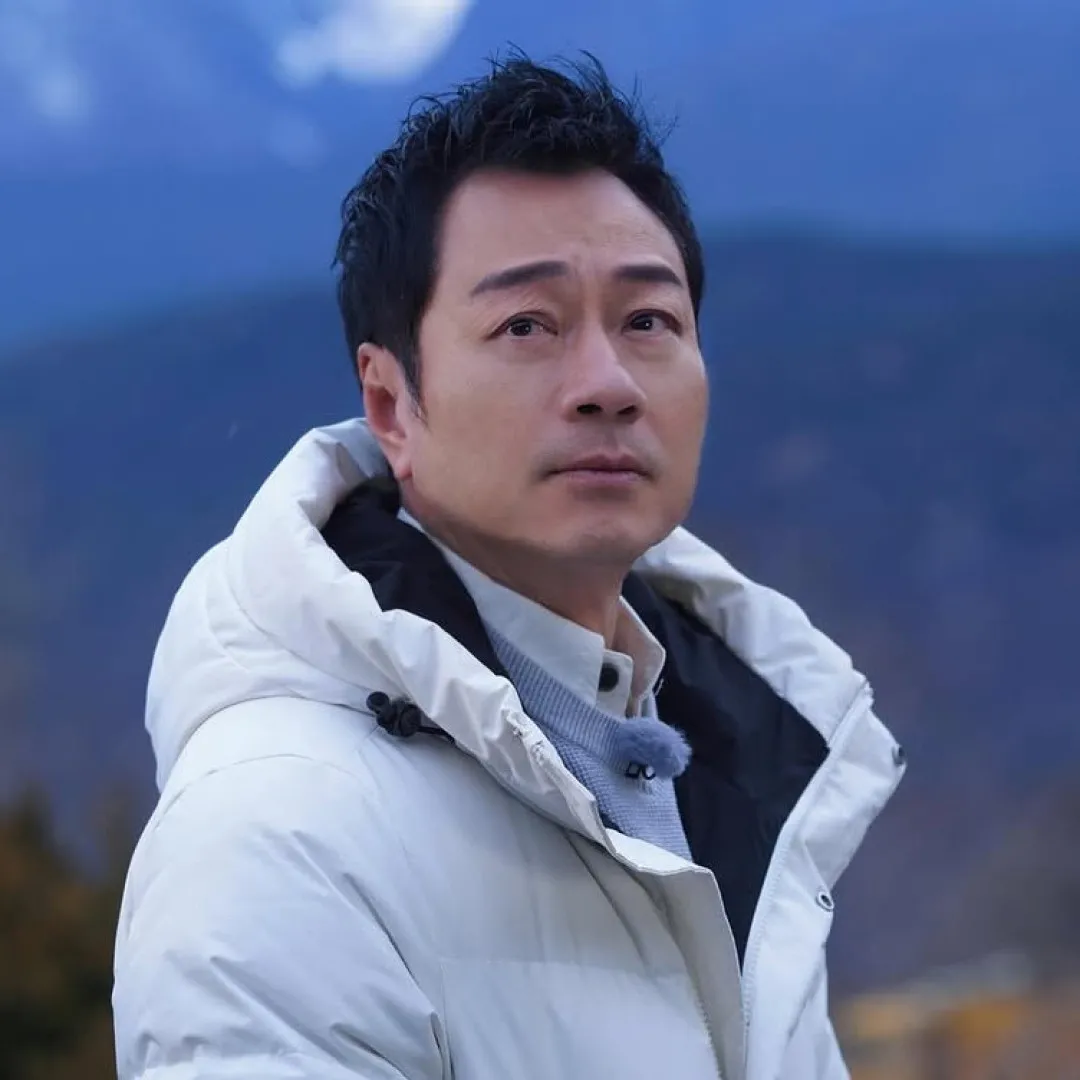 60歲黎耀祥中山巨型豪宅極罕曝光！成視帝後身家幾級跳擁多架千萬名車！