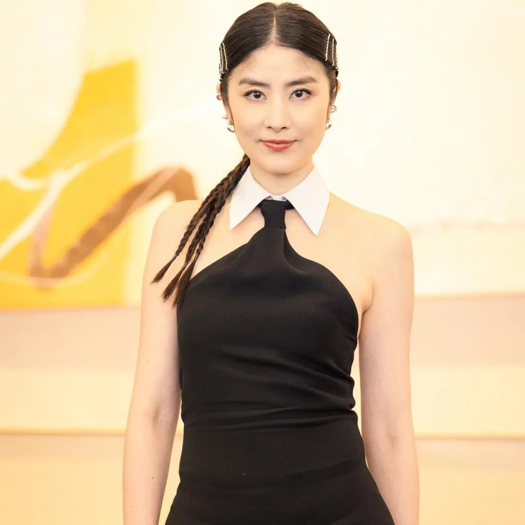 陳慧琳香港機場被野生捕獲！生圖曝光獲讚皮膚超白！原來全靠OO護膚方法？！