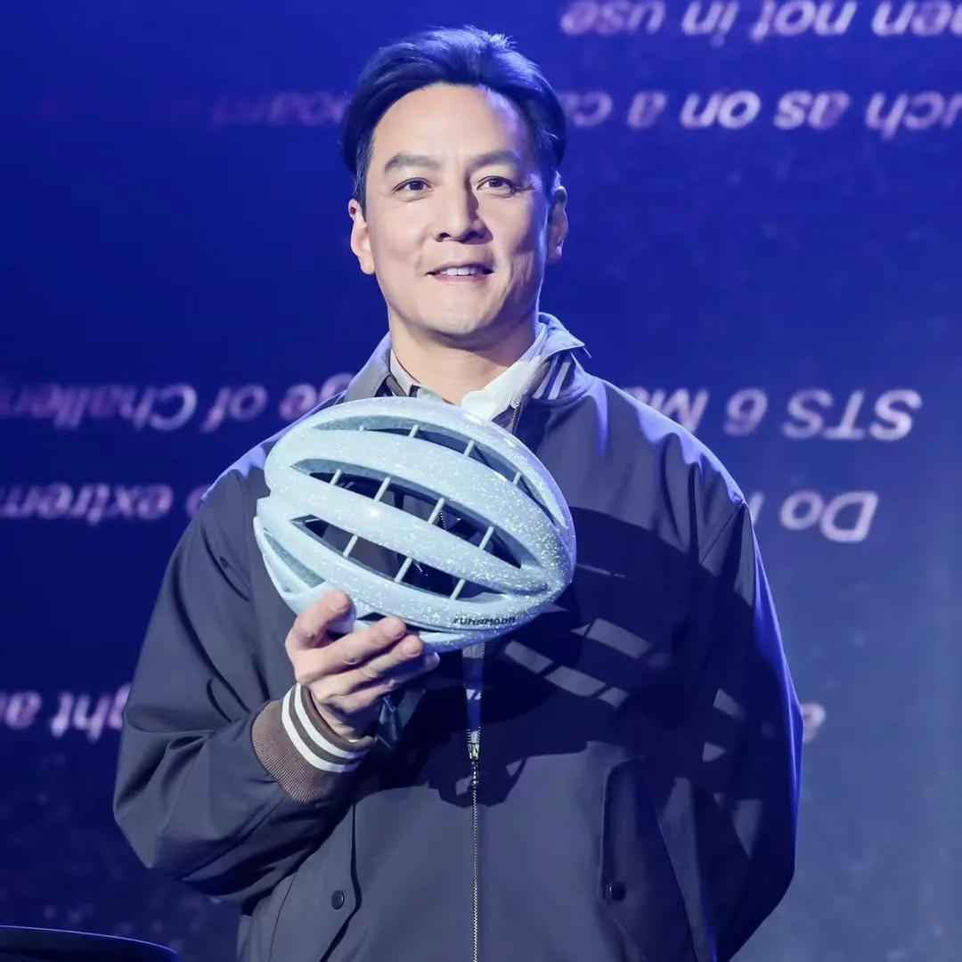 50歲吳彥祖真實一面曝光臉容憔悴被批走樣！曾表明從不P圖接受自然老去！