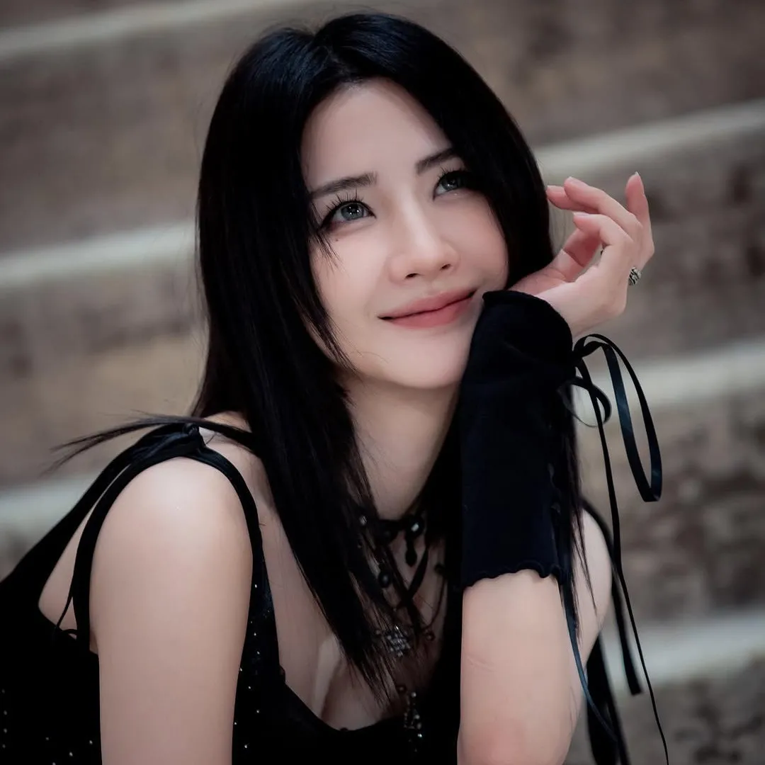 菊梓喬被指好肥積極健身操Fit身體！ 自認中女全身上下都有「鬼鼠肉」！