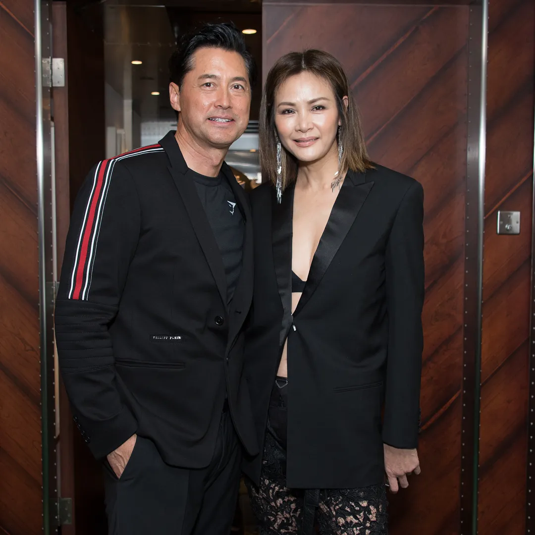 王敏德馬詩慧結婚33載罕晒昔日婚照！驚現一物別具時代韻味！多年維持九頭身線條只因不戒口？！