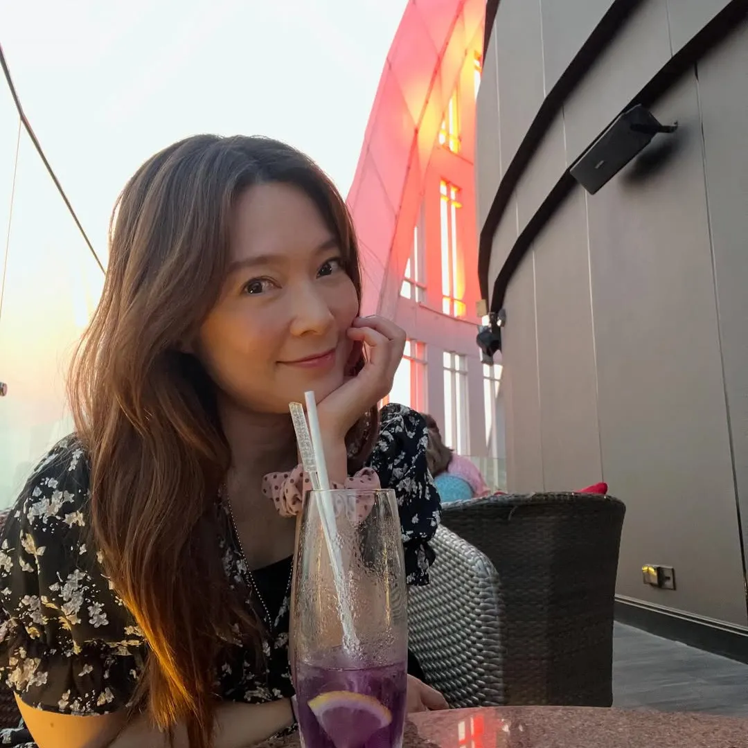  歐倩怡罕晒母女合照12歲囡囡火辣打扮惹爭議！網民猜測與郭晉安離婚全因管教子女上有分歧！