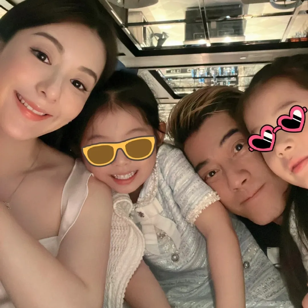 方媛肚凸凸疑懷第三胎湊「好」字？美魔女外母極罕現身原來比郭富城細4年！