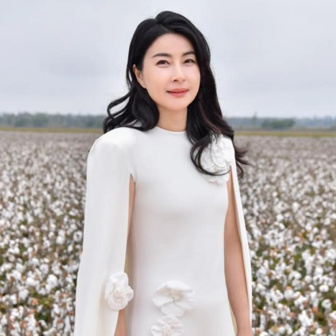 百億豪門新抱郭晶晶與老公低調逛街被捕獲！打扮低調身上OO元波鞋獲激讚從不炫富！