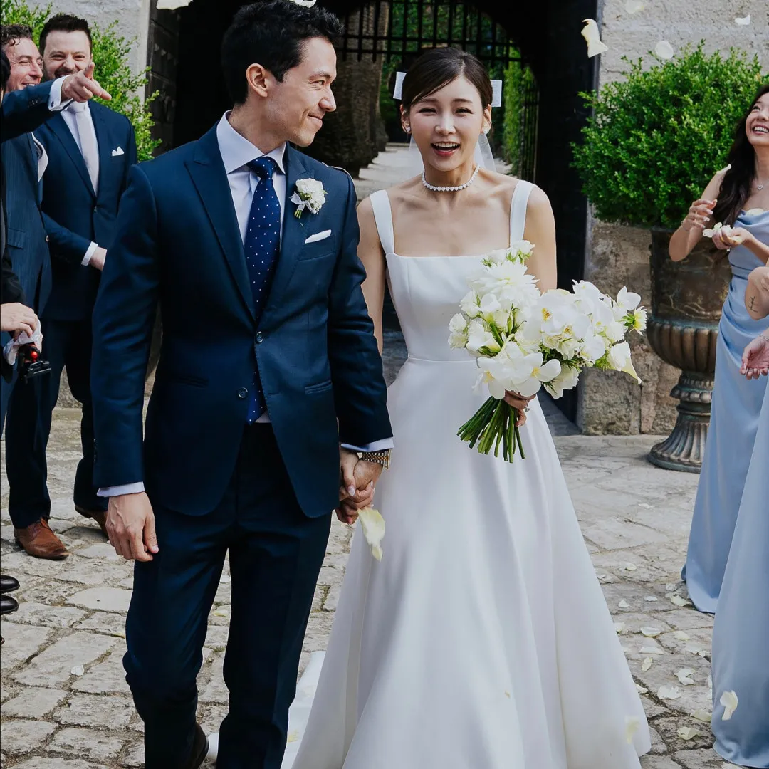 簡淑兒麥大力意大利古堡完婚超浪漫！戴巨鑽閃嫁老公兩字回應造人大計！