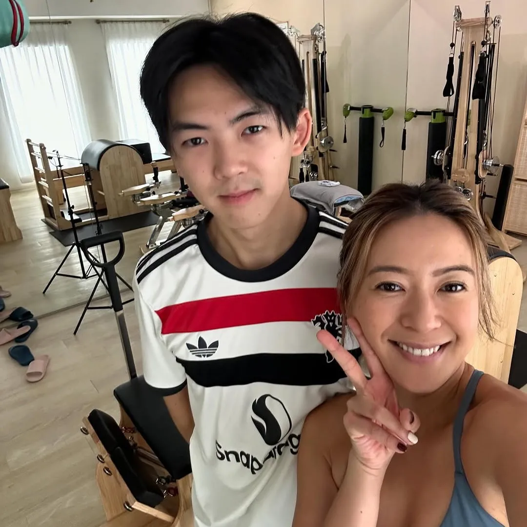 TVB旅遊達人梁芷珮囝囝做「新聞王子」！ 兩度入選港隊氣質神似90年代男神