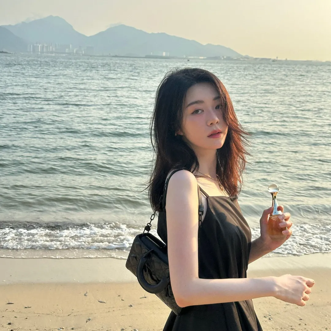 31歲女星宣布嫁音樂監製男友！巨鑽求婚 IG幸福放閃：繼續「合作愉快」！