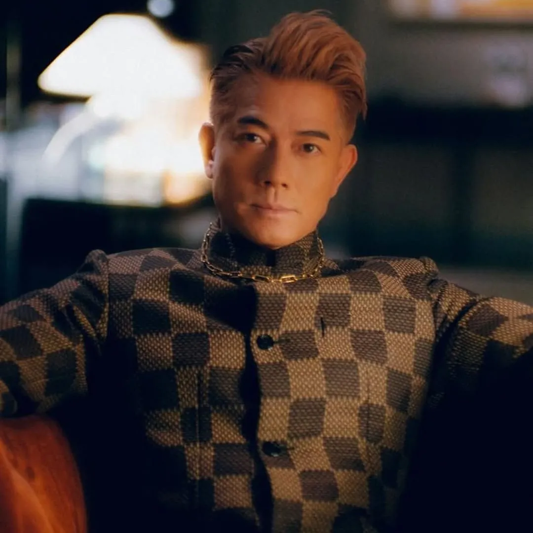 郭富城揸跑車被偶遇一舉動超親民！20歲做車主擁半億超跑！曾一次過豪買3部法拉利！