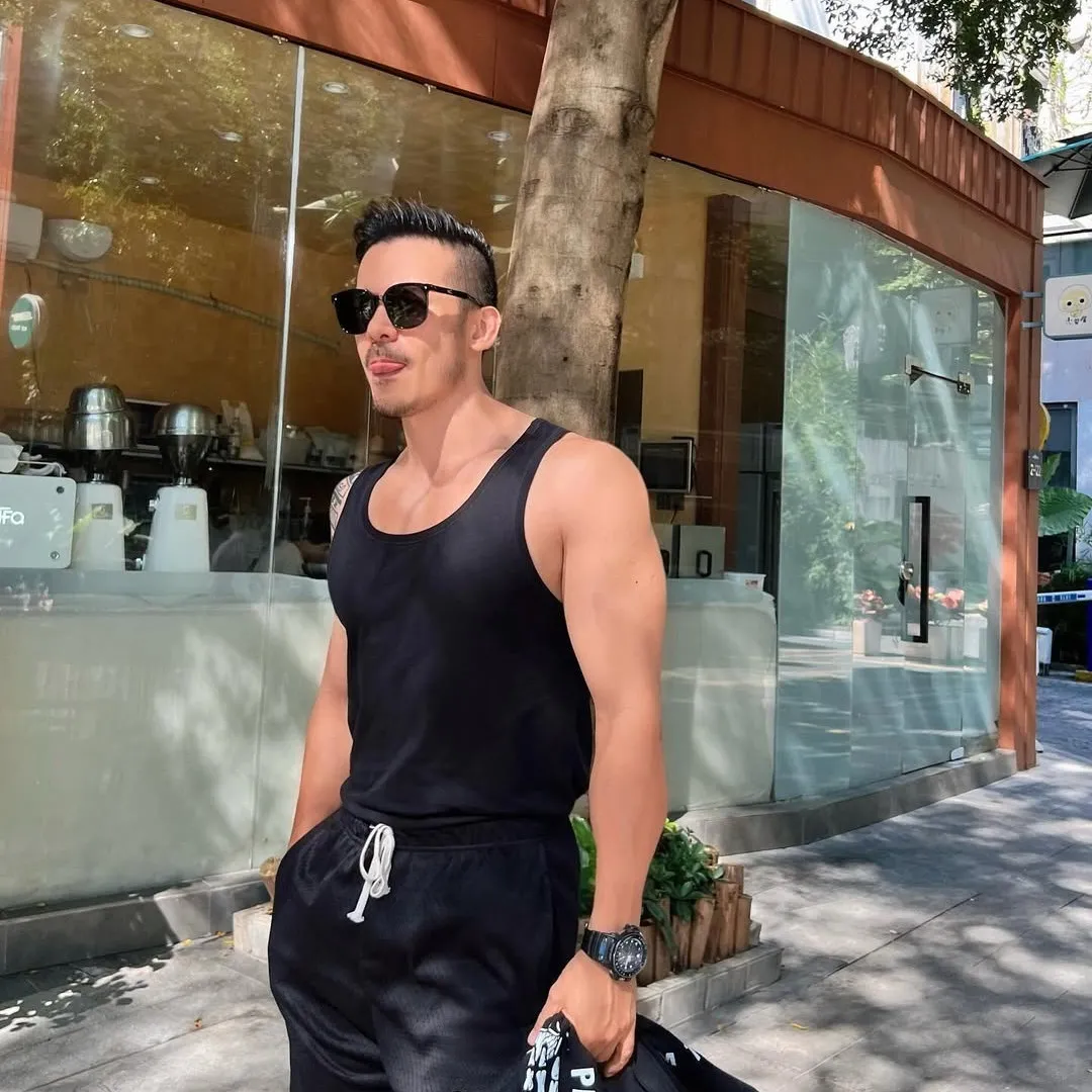 沈震軒大爆TVB工作辛酸月入只得O位數！ 坦言為追演員夢住劏房日使50元！