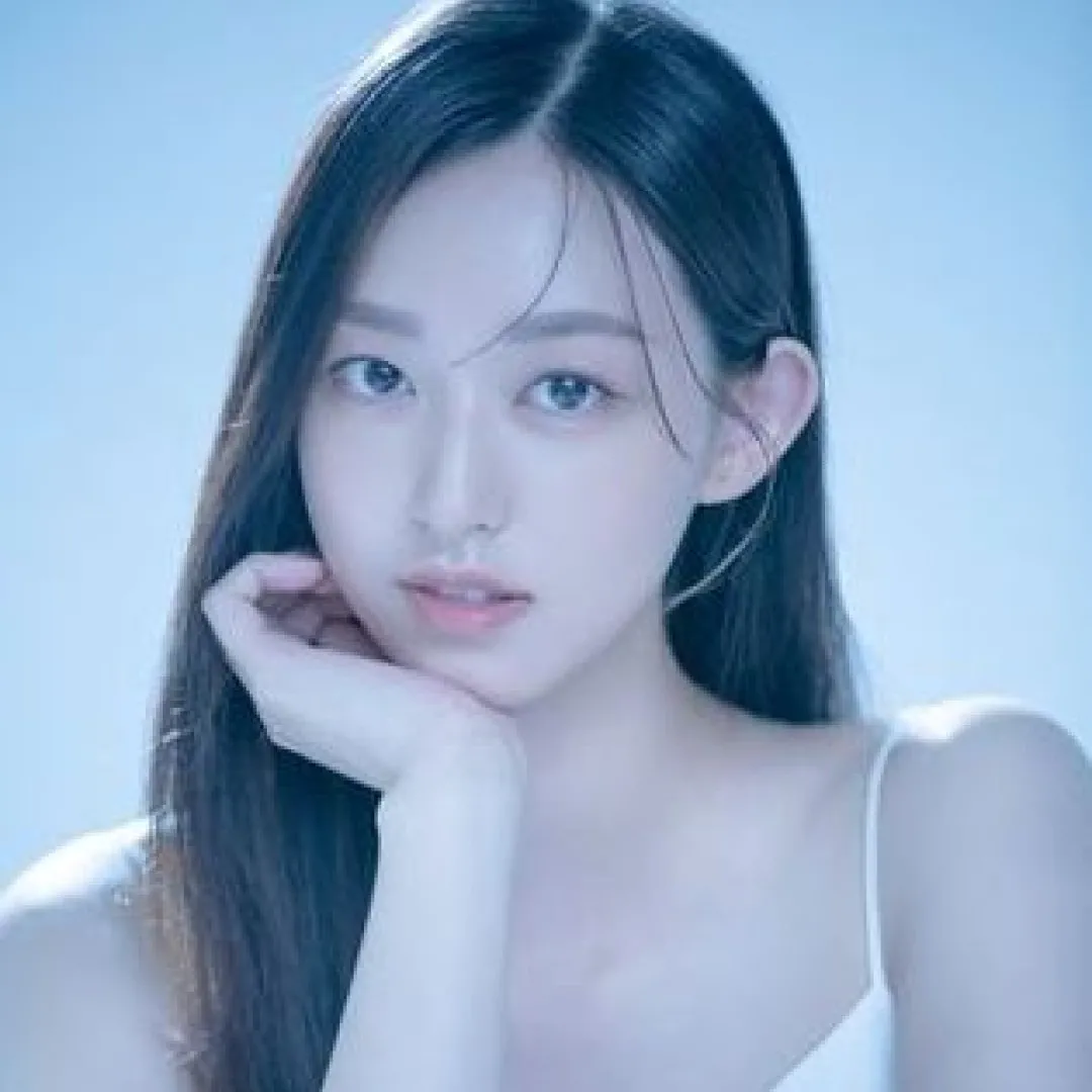 方力申驚喜宣佈葉萱懷孕喜訊！方太Maple才女背景曝光！女神級顔值獲封「氣質版馮盈盈」！