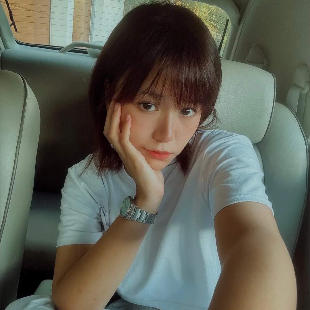 楊偲泳剪「初戀感瀏海」化身日系萌妹！31歲逆齡髮型甜度超標擺脫文青形象