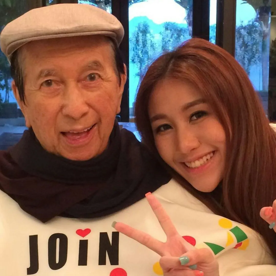 賭王四房千金何超盈近照被指過份P圖樣貌不自然！近年積極進修擁博士學歷！傳手持數億元山頂豪宅！