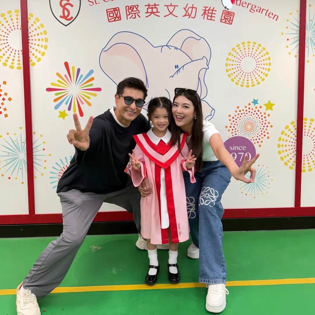 陳展鵬單文柔愛女「小豬比」幼稚園畢業！眼濕濕感觸光陰似箭︰寶貝大個女喇