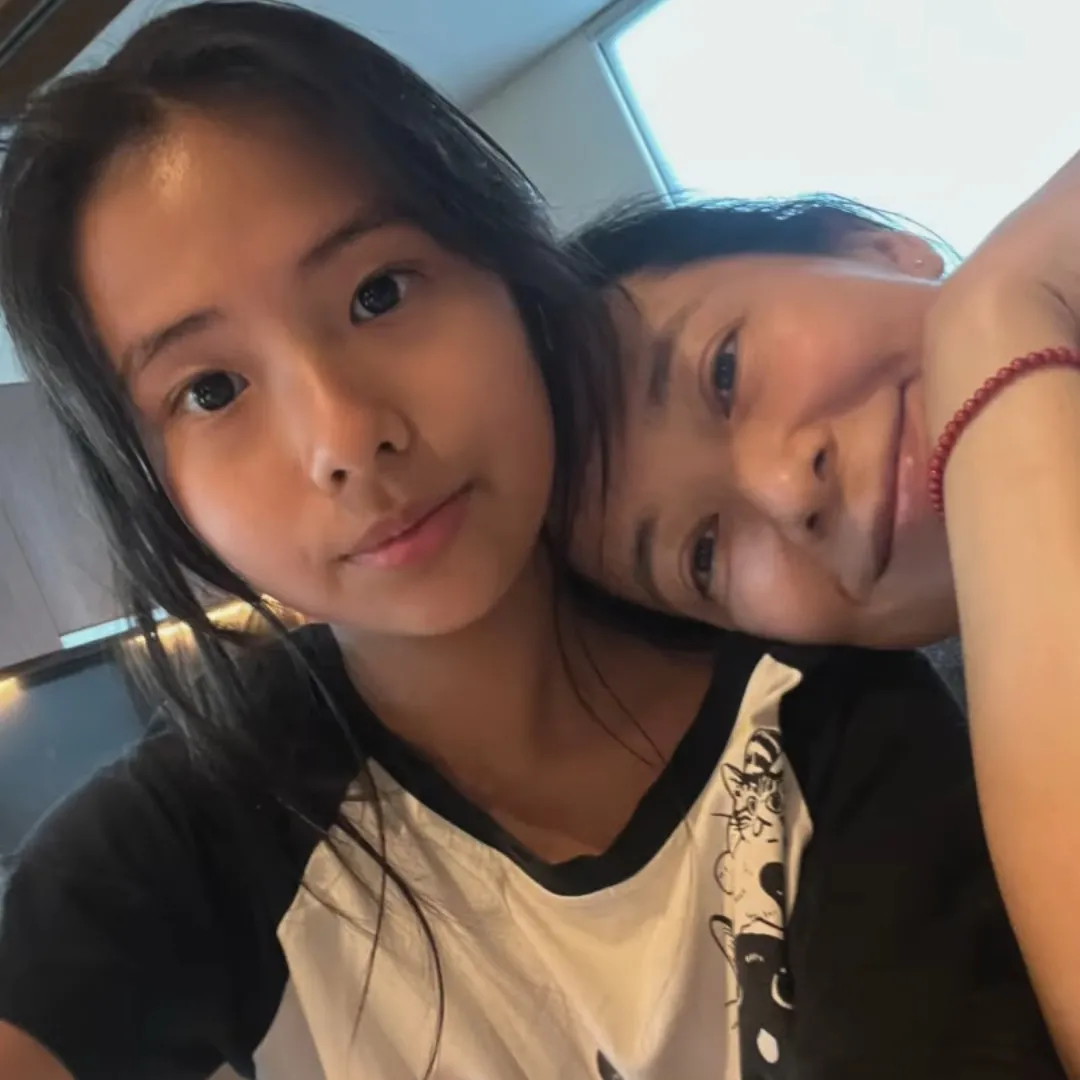 郭羨妮生日貼母女合照老公離奇冇影 IG發文親回婚變傳聞：感謝大家關心