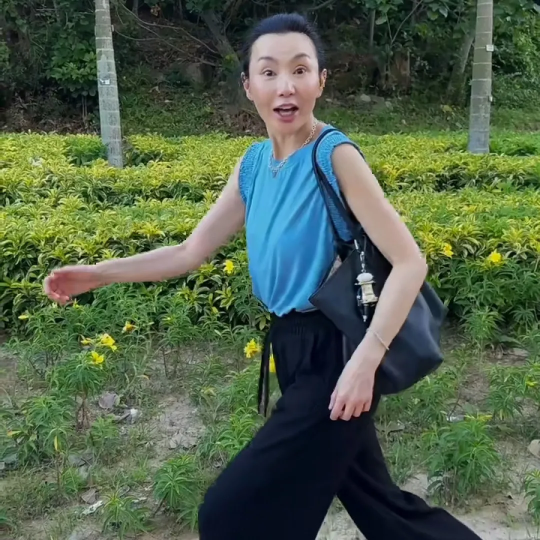 60歲張曼玉久違幕前宣佈進軍小紅書 近況曝光狀態驚人！首條影片吸逾40萬讚好