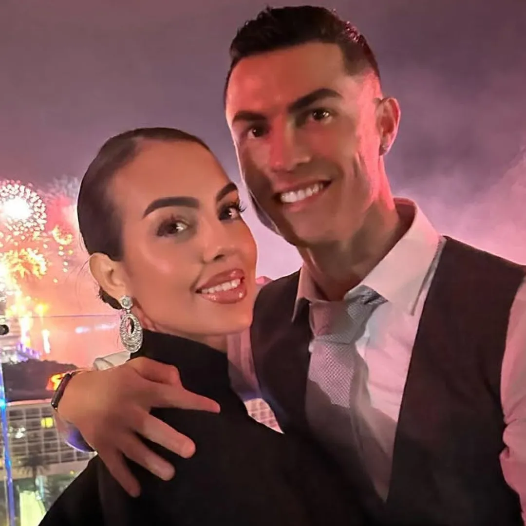 C朗宣布求婚成功Georgina正式榮升老婆曬30卡「巨蛋」鑽戒  價值近4千萬港元超驚人！